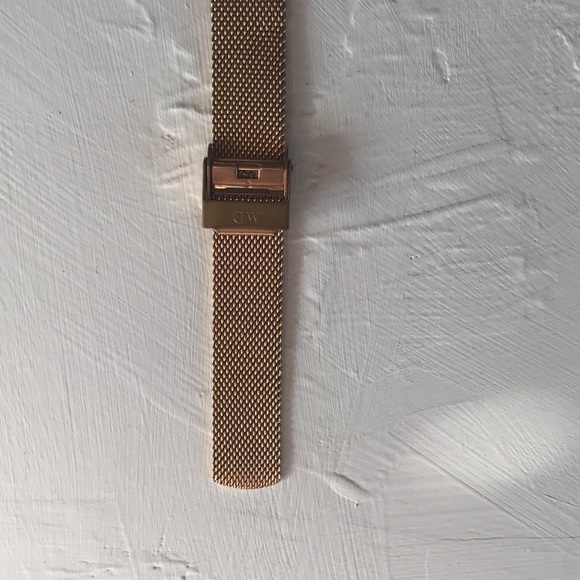 Daniel Wellington Watch - Picture 4 of 6